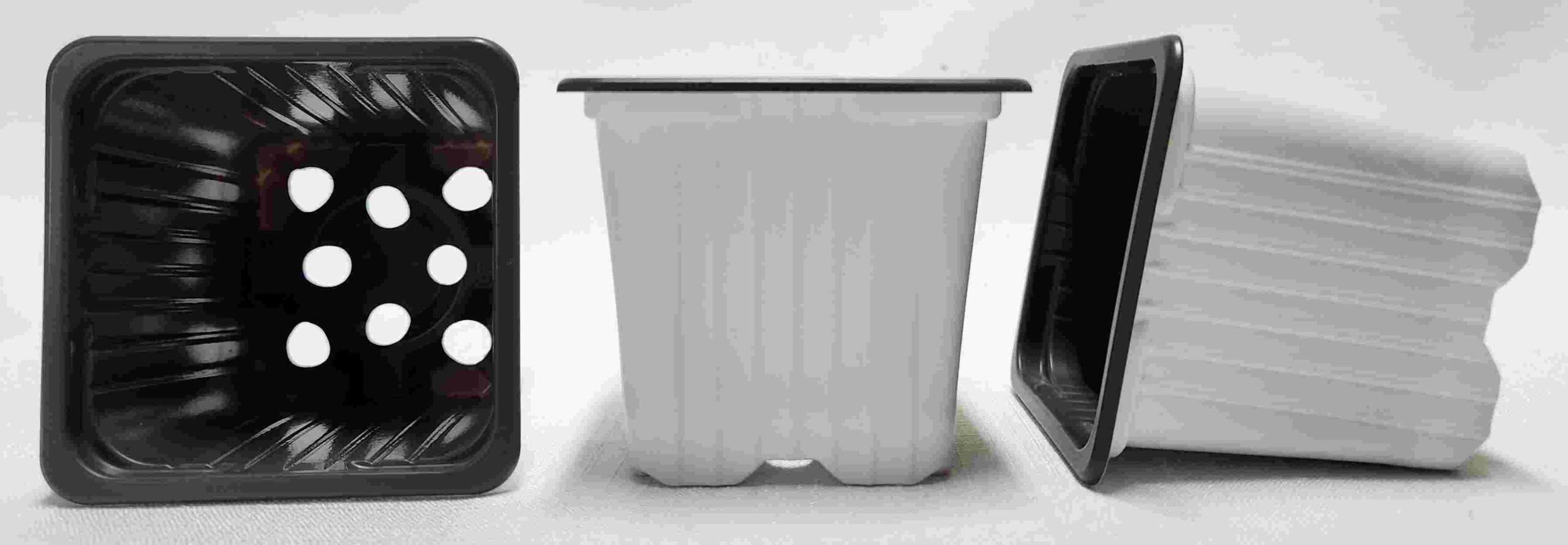 Plastic seedling pots - 7 x 7 x 6 cm - White